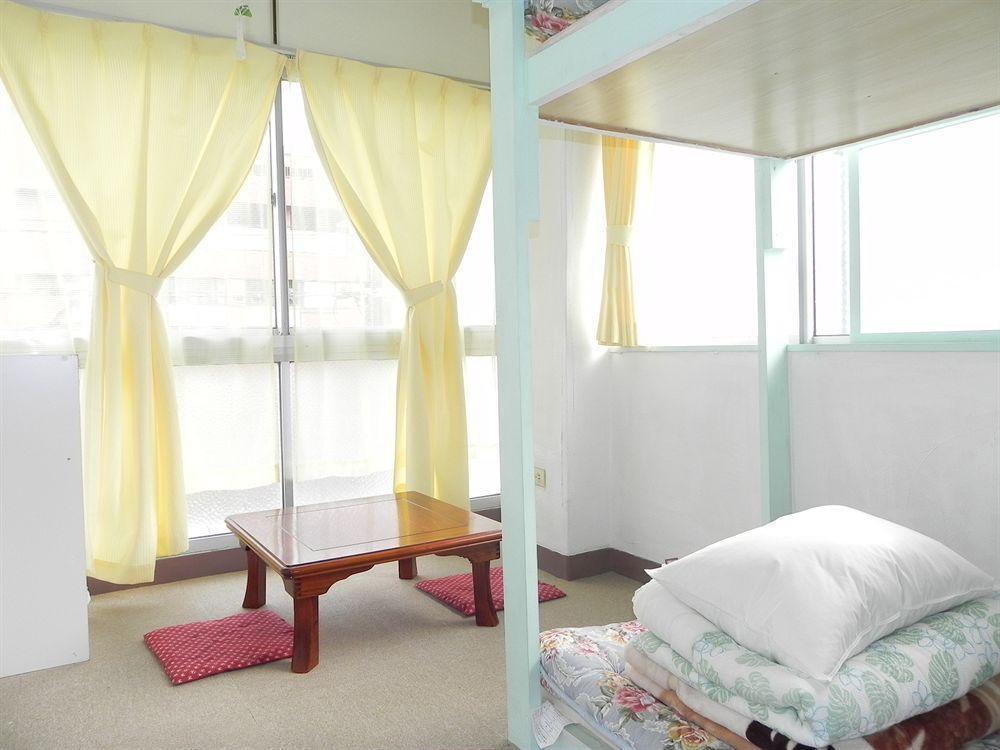 Ostello Okinawa Sora House Naha Esterno foto