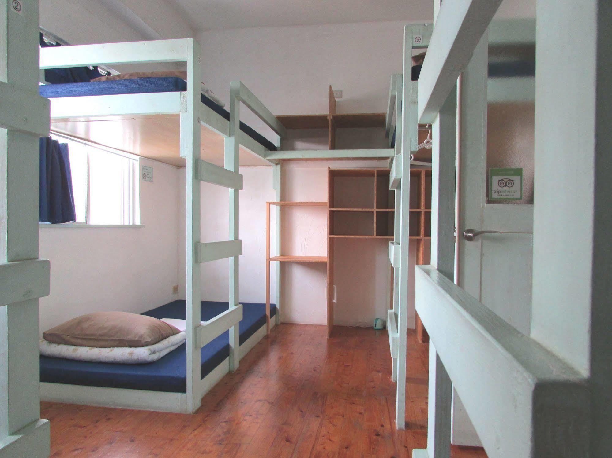Ostello Okinawa Sora House Naha Esterno foto